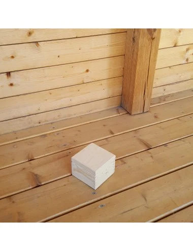 Medinė dėžutė, kvadratinė 10x10 cm
