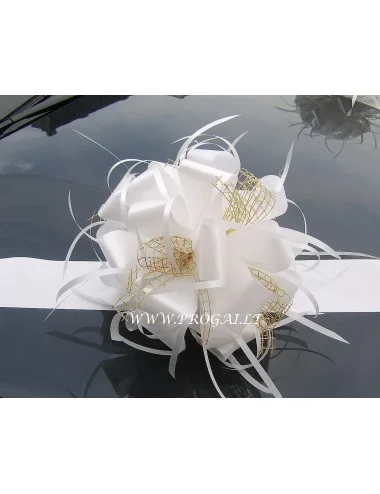 Vestuvinė dekoracija automobiliui puošta Klasika