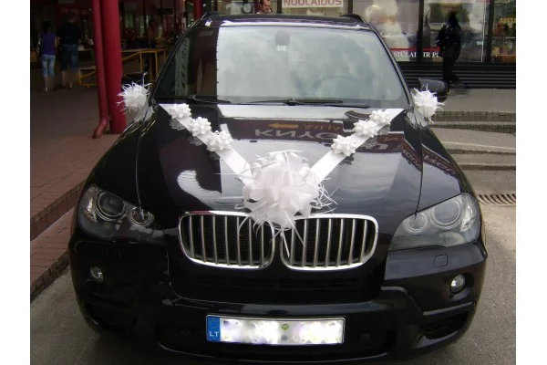 Vestuvinė dekoracija automobiliui Mažylis